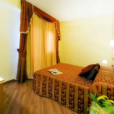 Hotel Bright 3*